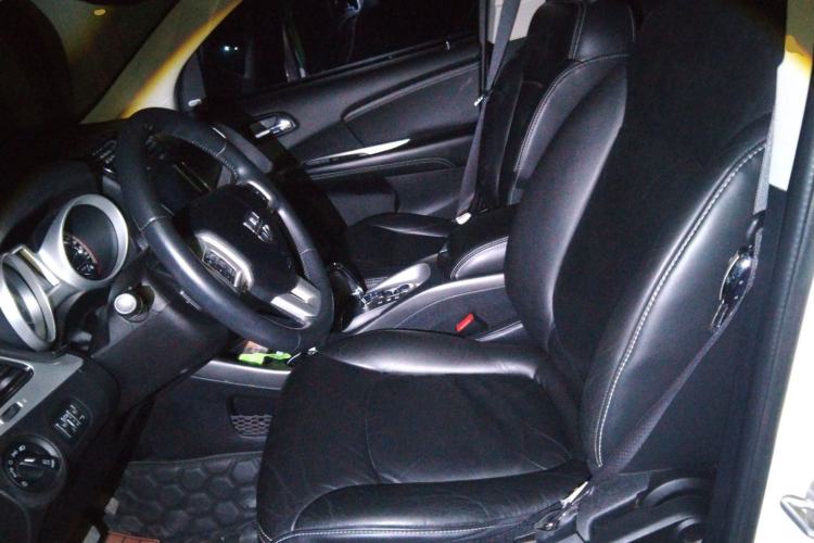 Used Dodge Journey 2013 2.4L Two-Wheel Drive Luxury Version