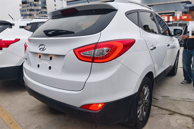 Used Hyundai ix35 2015 2.0L Automatic 2WD Smart Version China V Standard
