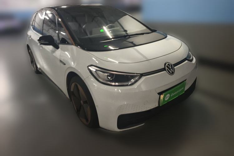 Used Volkswagen ID.3 2022 Pro Smart Edition Front Right 45 Deg