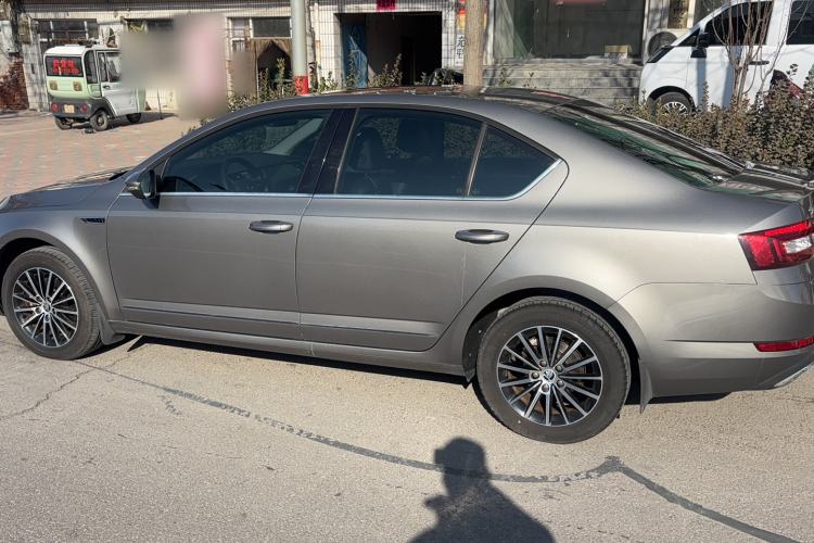 Used Skoda Octavia 2019 TSI230 DSG Luxury Edition