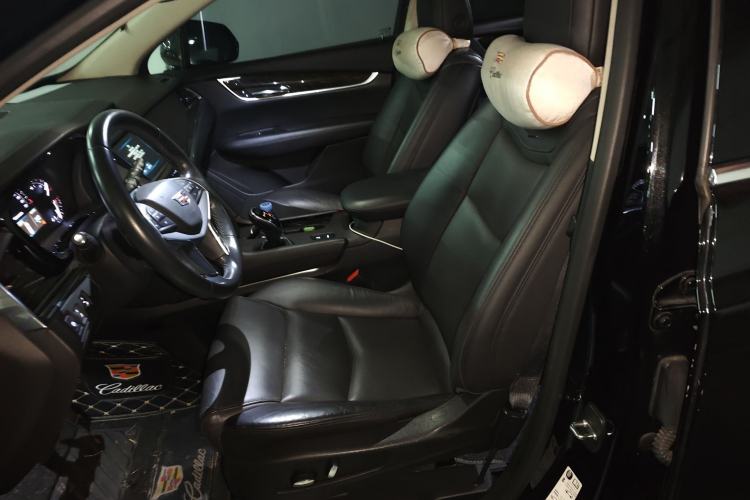 Used Cadillac XT5 2016 25T Luxury Model
