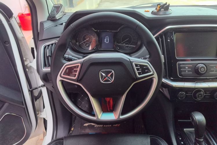 Used JMC Yusheng S350 2016 2.0T Automatic Two-Wheel Drive Gasoline Luxury Edition 5 Seats Steering Wheel