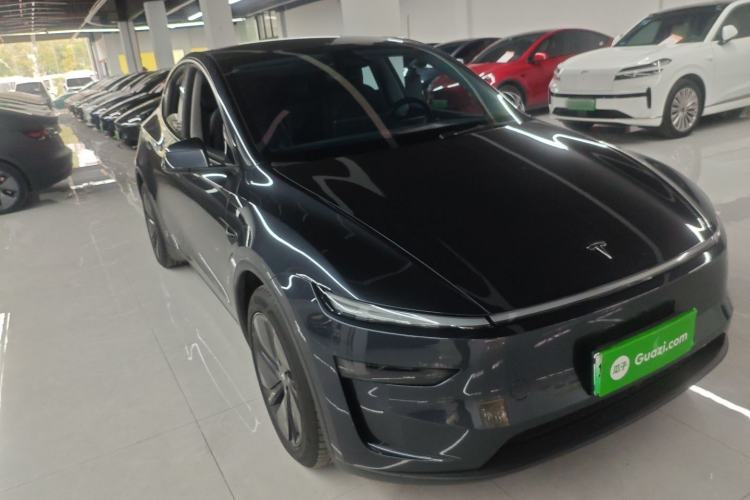 Used Tesla Model Y 2025 Long-Range All-Wheel Drive First Edition