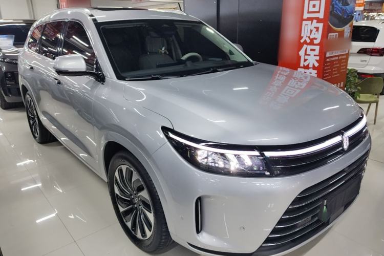 Used Hima AITO M7 2024 1.5T Rear-Drive Plus Version 5 Seats Front Right 45 Deg