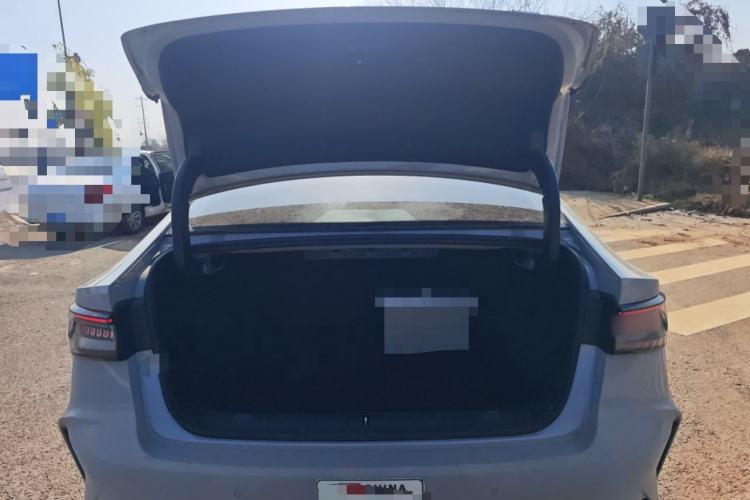 Used Chery Fengyun A8 2024 127 ZHU FENG Version Trunk