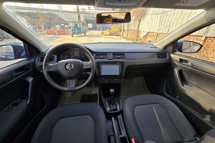 Used Skoda Rapid Spaceback 2014 1.6L Automatic Enjoyment Edition