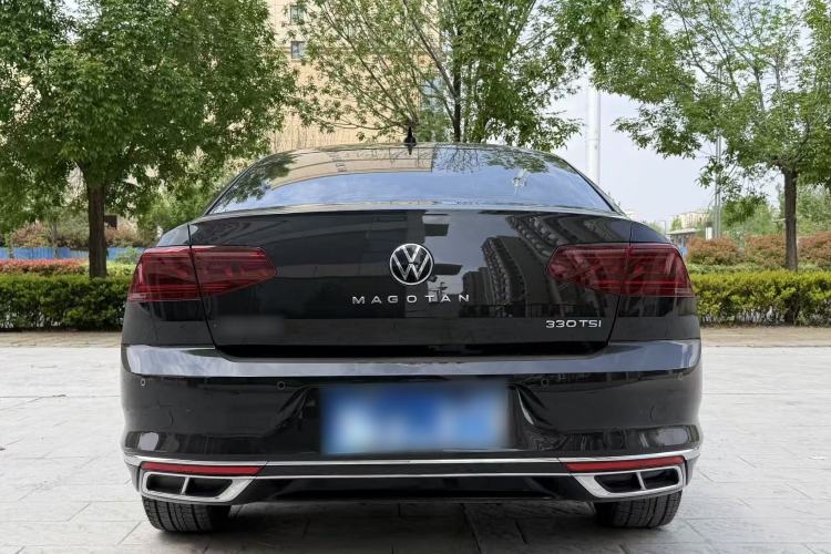 Used Volkswagen Magotan 2023 2 Million Units Commemorative Edition 330TSI DSG Luxury Version Exterior 4