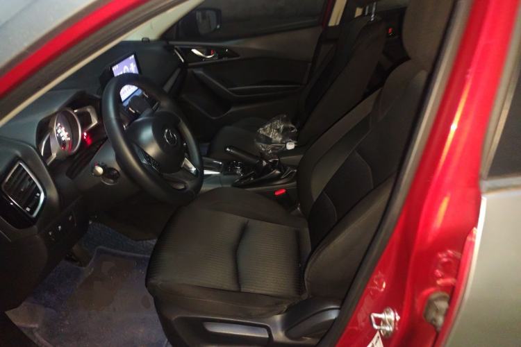 Used Mazda 3 Axela 2016 Sedan 1.5L Automatic Comfort Model
