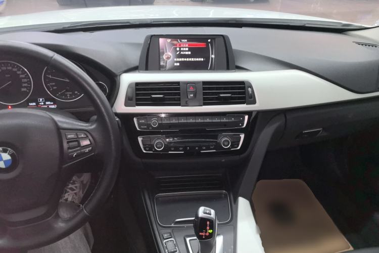 Used BMW 3 Series 2016 320Li Ambition Model