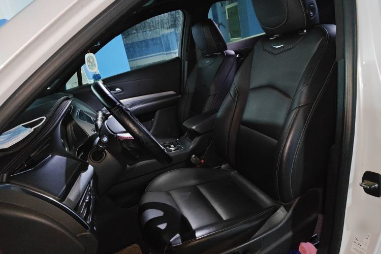 Used Cadillac XT4 2018 28T 4x4 Leading Sport Model
