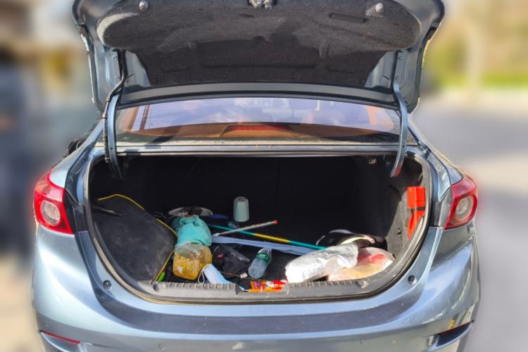 Used Mazda 3 Axela 2016 Sedan 2.0L Automatic Flagship Model Trunk