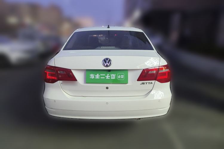 Used Volkswagen Jetta 2015 1.6L Manual Comfort Model