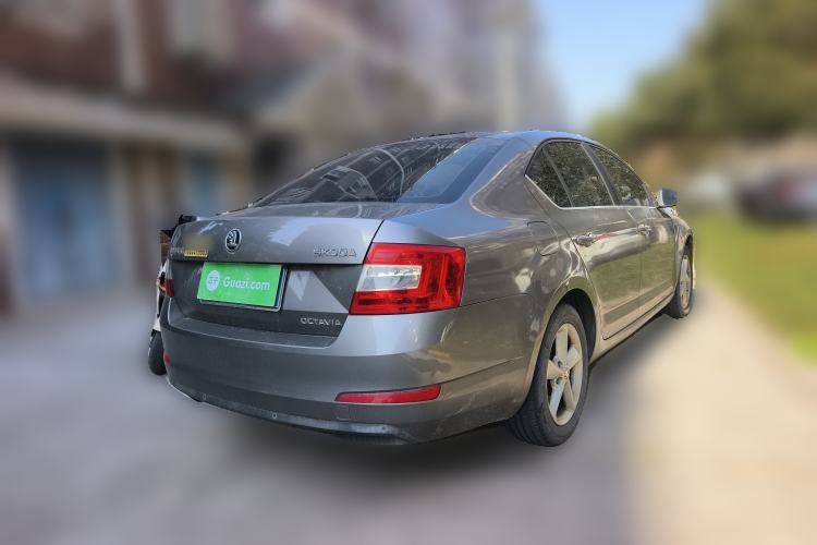 Used Skoda Octavia 2015 1.6L Manual Yijie Edition
