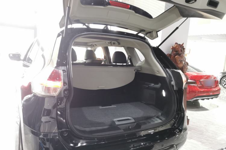 Used Nissan X-Trail 2014 2.0L CVT Smart Edition 2WD
