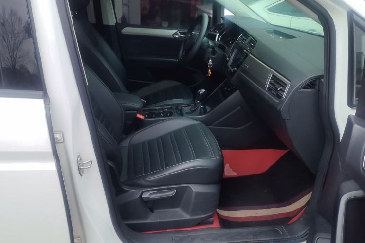 Used Volkswagen Touran 2021 Touran L 280TSI DSG Comfort Edition 7 Seats Right Front Seat