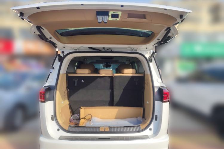 Used JAC Refine RF8 PHEV 2024 HONOR Edition 1.5T 252KM Flagship Model – Lithium-Ion Battery