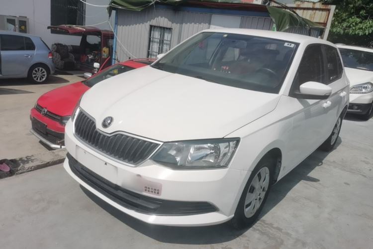Used Skoda Fabia 2015 1.4L Automatic Front-Drive Model