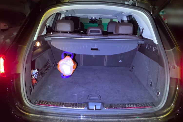 Used Mercedes-Benz GLE 2022 GLE 350 4MATIC Stylish Model Trunk