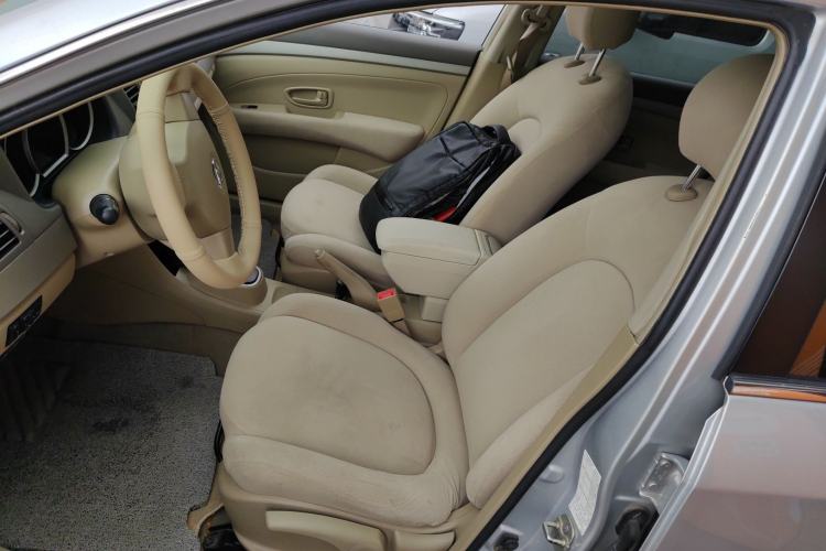 Used Nissan Sylphy 2016 Classic 1.6XE Automatic Leading Edition Left Front Seat