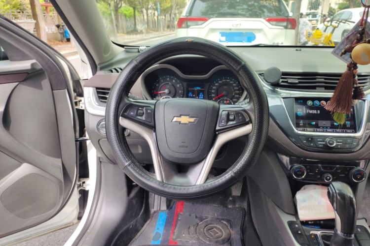 Used Chevrolet Malibu 2016 1.6T Automatic Luxury Edition Steering Wheel