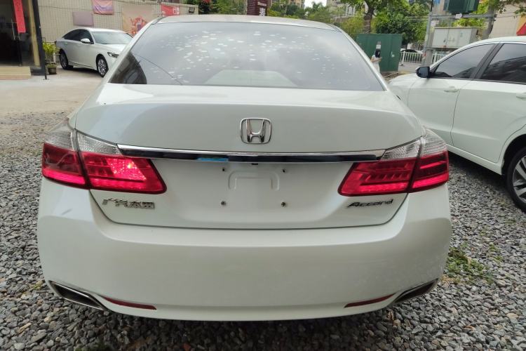 Used Honda Accord 2015 2.0L LXS Elite Edition Rear