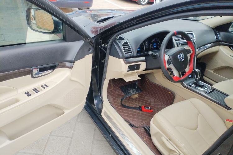 Used CHANGAN Raeton 2014 1.8T Automatic Elite Anniversary Edition China IV Standard
