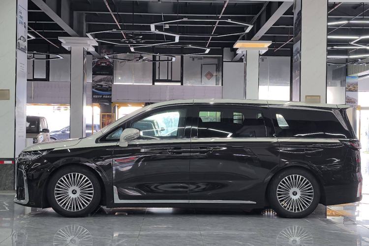 Used VOYAH Dream 2025 PHEV Four-Wheel-Drive Flagship Version – Qiankun Edition