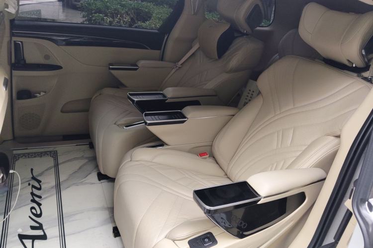 Used Buick GL8 2022 ES Landtrek 653T Luxury Edition Left Rear Seat