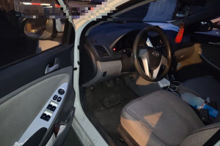 Used Hyundai Verna (older generation) 2010 Sedan 1.4L Automatic Comfort Model GS
