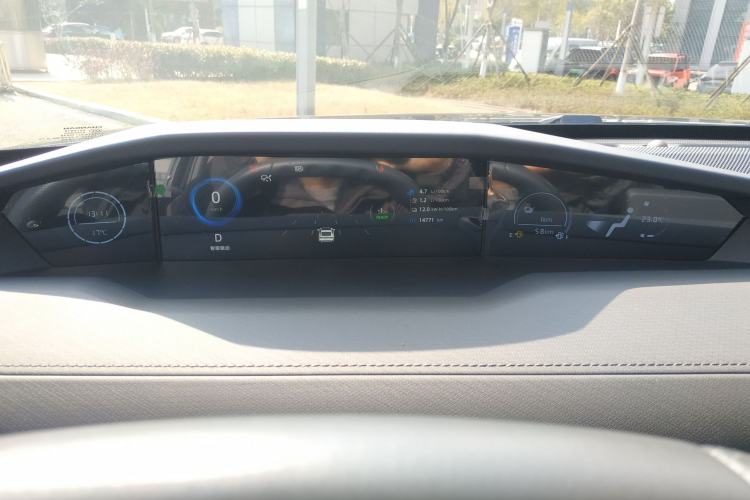 Used Changan UNI-V iDD 2024 Blue Whale Smart Electric iDD 136km Luxury Model