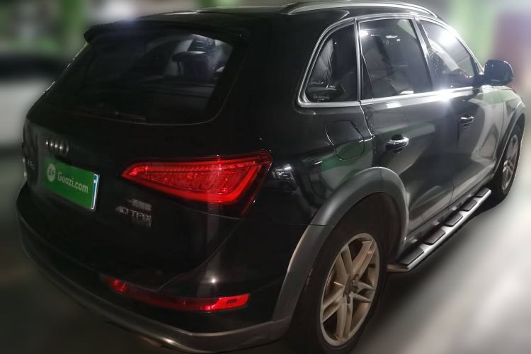 Used Audi Q5 2017 Plus 40 TFSI Technology Model
