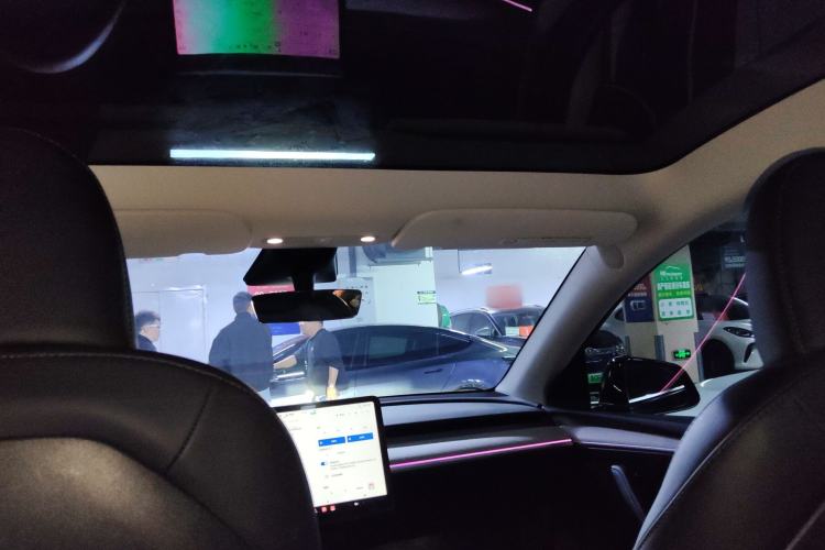 Used Tesla Model Y 2023 Long-Range All-Wheel-Drive Version
