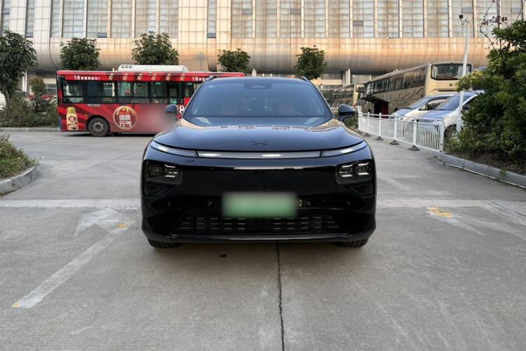 Used XPeng G9 2025 625 Long-Range Max Exterior 1