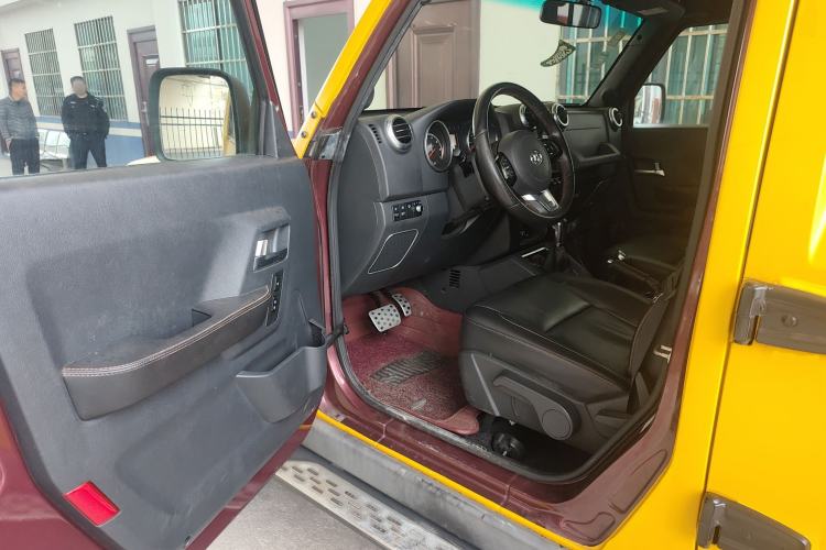 Used BAIC Off-Road BJ40 2016 40L 2.3T Automatic All-Wheel Drive Premium Edition
