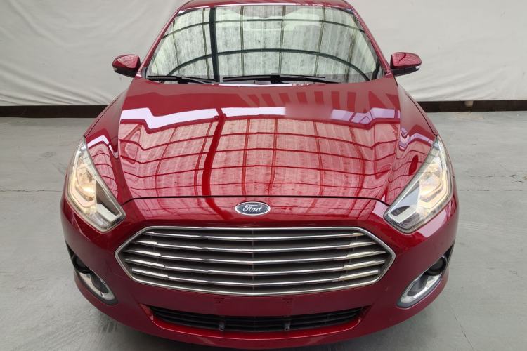 Used Ford Escort 2015 1.5L Automatic Fashion Model