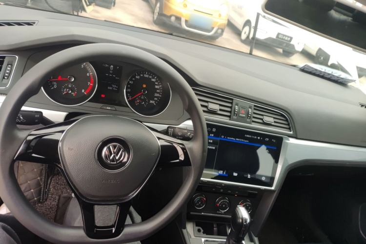 Used Volkswagen Lamando 2017 230TSI DSG Fashion Edition
