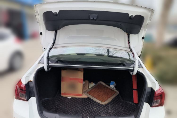 Used Buick Excelle 2018 15N Manual Elite Version Trunk