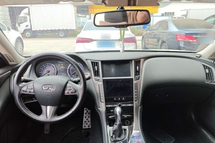 Used Infiniti Q50L 2015 2.0T Enjoyment Edition
