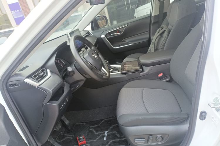 Used Toyota RAV4 2022 2.0L CVT Two-Wheel Drive Fashion Edition