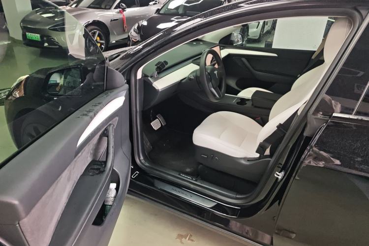 Used Tesla Model Y 2021 Performance High-Performance All-Wheel-Drive Version