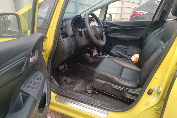 Used Honda Fit 2014 1.5L LX CVT Comfort Model Driver Seat