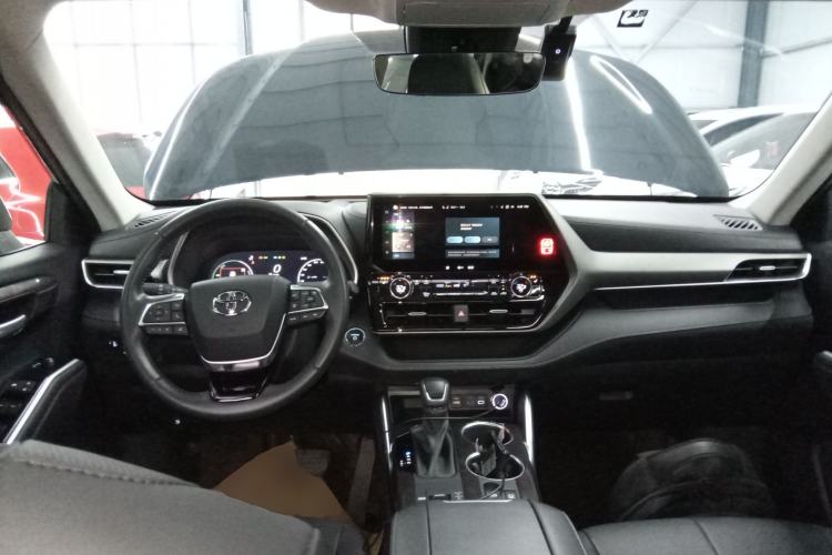 Used Toyota Highlander 2024 2.5L Smart Electric Hybrid Dual-Engine Four-Wheel Drive Prestige Version – 7 Seats