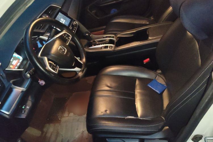 Used Honda Civic 2016 220TURBO CVT Luxury Edition
