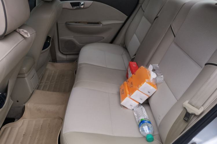 Used Buick Excelle 2015 1.5L Manual Classic Trim
