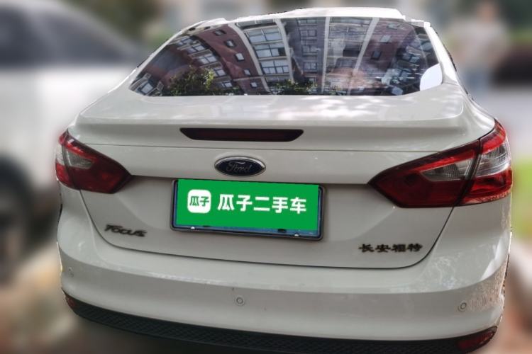 Used Ford Focus 2012 Sedan 1.6L Automatic Fashion Edition
