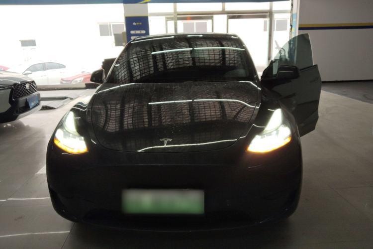 Used Tesla Model Y 2024 Rear-Wheel-Drive Version
