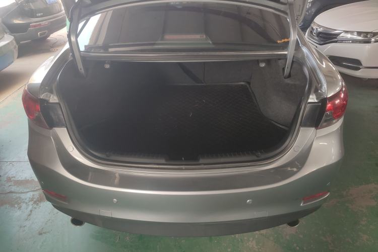 Used Mazda Atenza 2015 2.0L Blue Sky Luxury Edition
