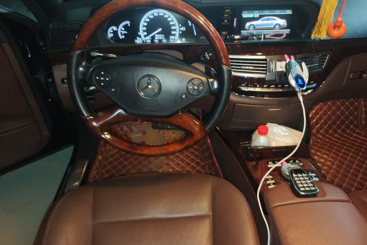 Used Mercedes-Benz S-Class 2011 S 350 L CGI Steering Wheel