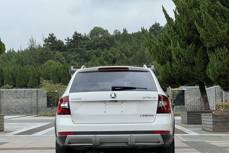 Used Skoda Octavia 2018 Station Wagon TSI280 DSG Flagship Edition
