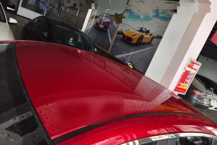 Used Mazda 3 Axela 2016 Sedan 1.5L Automatic Comfort Model Roof